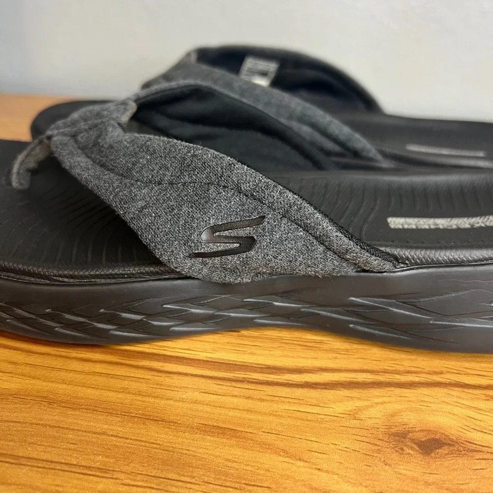 Skechers Goga Mat Thong Flip Flops Womens Size 10 Black Gray Casual Comfort